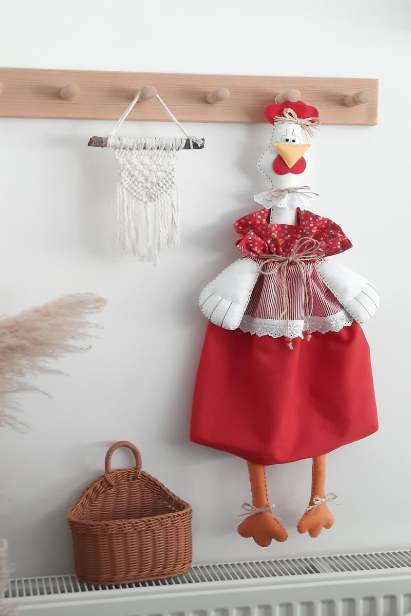 by Nihalce Kırmızı tavuk poşetlik